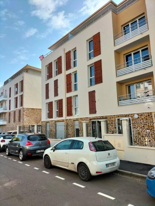 Appartement F2 De Haut Standing En Hypercentre Avec Jardin Prive A 270 M De La Gare De Mantes ! Екстер'єр фото